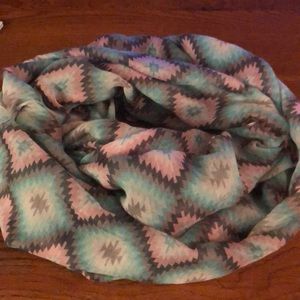 Infinity scarf